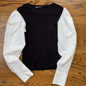 Zara BRAND NEW top